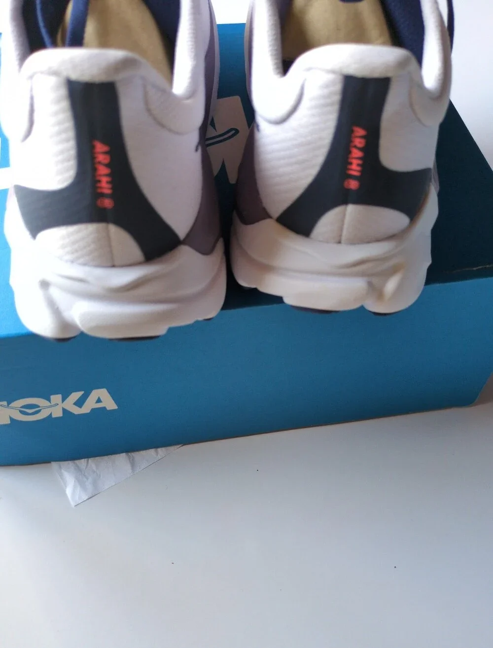 NIB Hoka Womens Arahi 8 Athletic Shoes Sz 10 Starlight Glow Midnight Blue Color